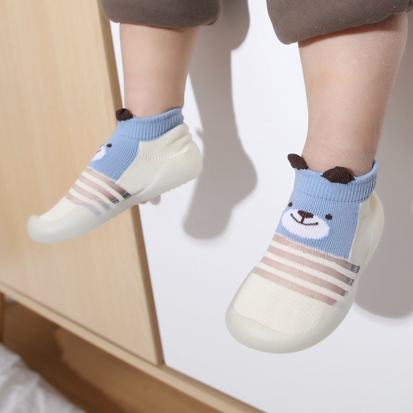 Summer children's floor shoes and socks breathable ice silk non-slip soft bottom baby home indoor shoes kindergarten early education socks shoes